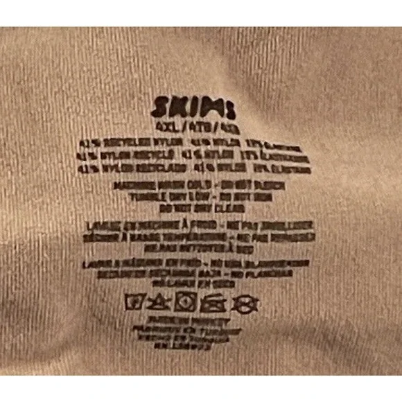 NEW!! SKIMS Bodysuit, Size 4XL. Adjustable Straps. Snap Bottom. Without Tags. - Picture 5 of 8